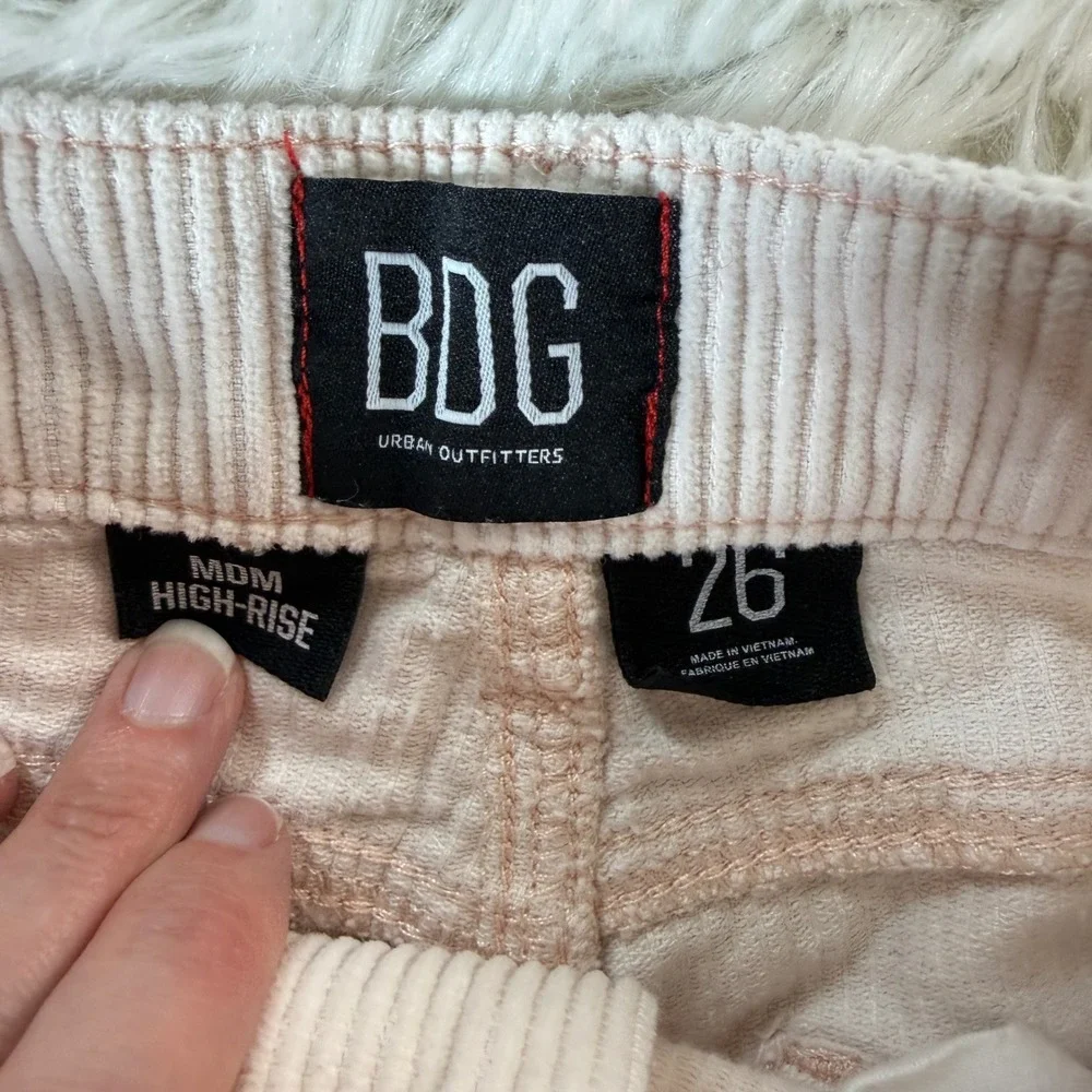 BDG Urban Outfitters Mom High Rise Corduroy Pants Light‎ Pink Size 26 Retro Chic - Picture 5 of 15